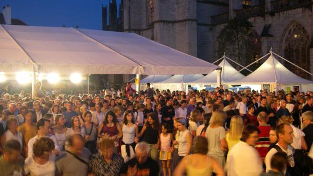 1. Festival De Cornouaille Fest Noz Place St Corentin 3