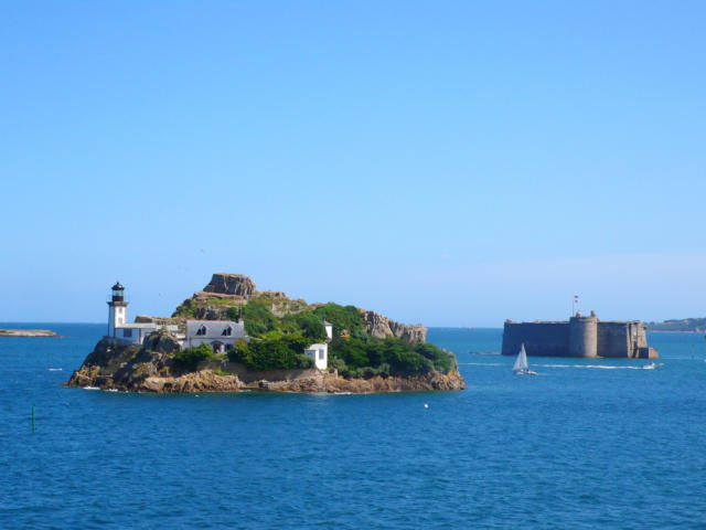 chateau-du-taureau-crtb.jpg