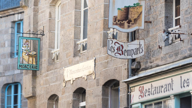 moncontour-e-berthier-facade-enseignes.jpg