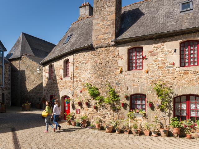 chatelaudren-e-berthier-le-quartier-latin.jpg