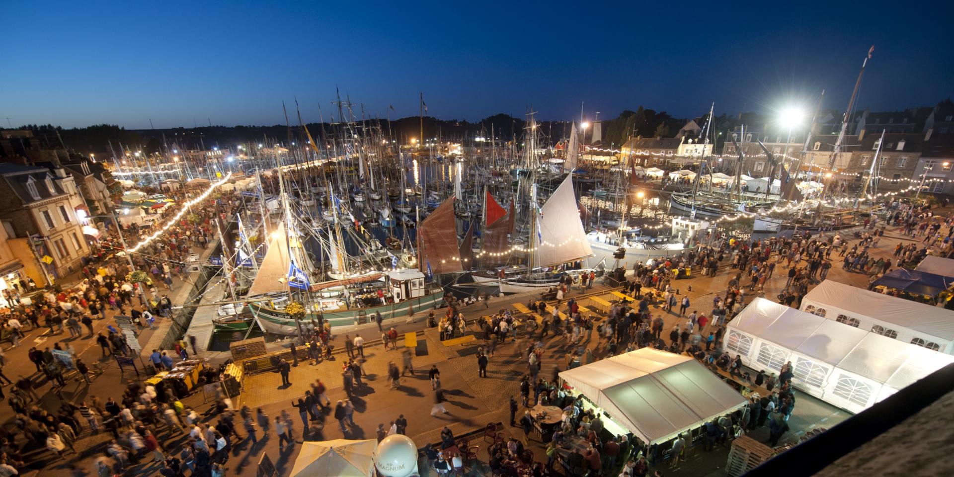 Festival du Chant de Marin (Sea shanty festival) Brittany tourism