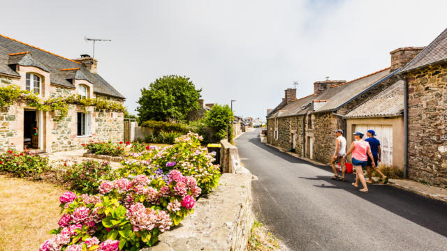 4-erquy-village-caroual-loeil-de-paco.jpg