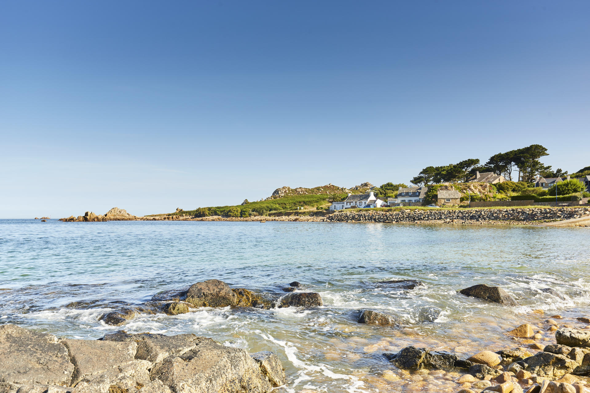 La Baie de Morlaix Le Château du Taureau Brittany tourism