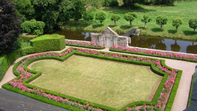 chteau-bienassis-les-jardins.jpg