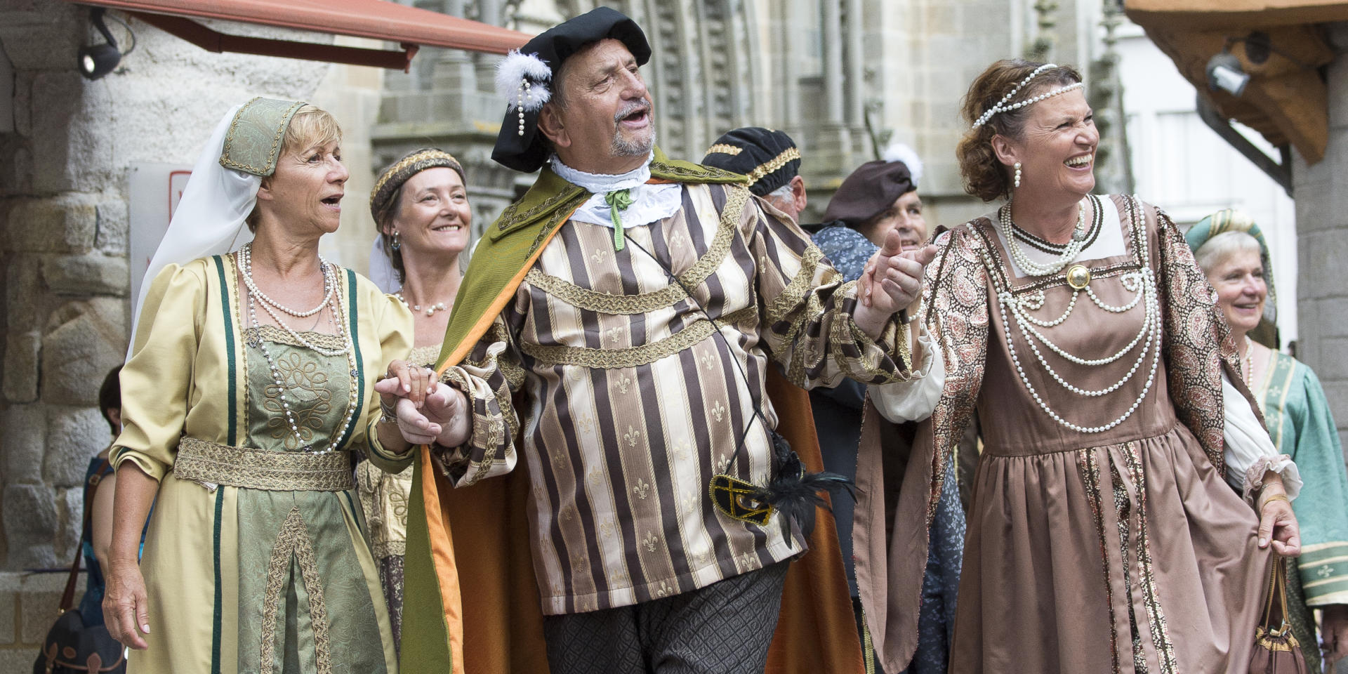 ブルターニュの文化 生きた伝統 Tourisme Bretagne ブルターニュの文化 生きた伝統 Tourisme Bretagne