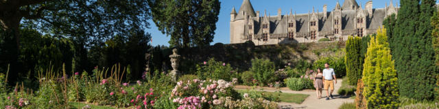 jardin-du-chteau-de-josselin-emmanuel-berthier.jpg