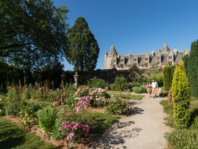 jardin-du-chteau-de-josselin-emmanuel-berthier.jpg