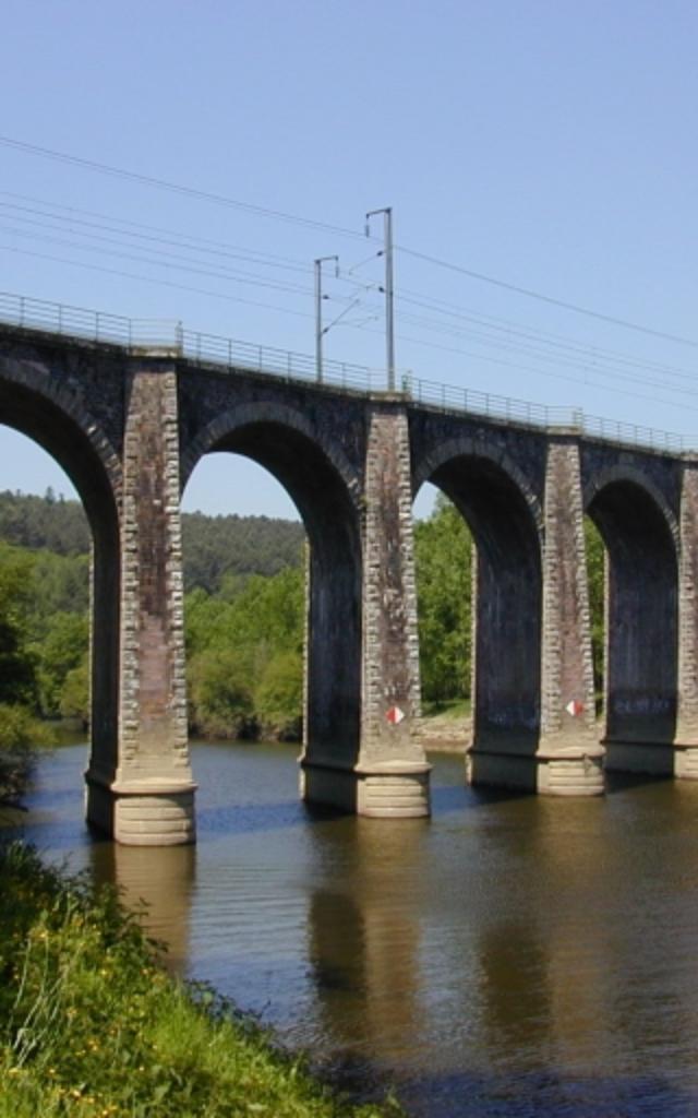 langon-viaduc-region-bretagne.jpg