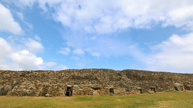 le-cairn-de-barnenez-1.jpg