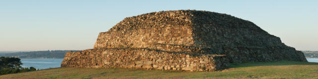 le-cairn-de-barnenez-3.jpg
