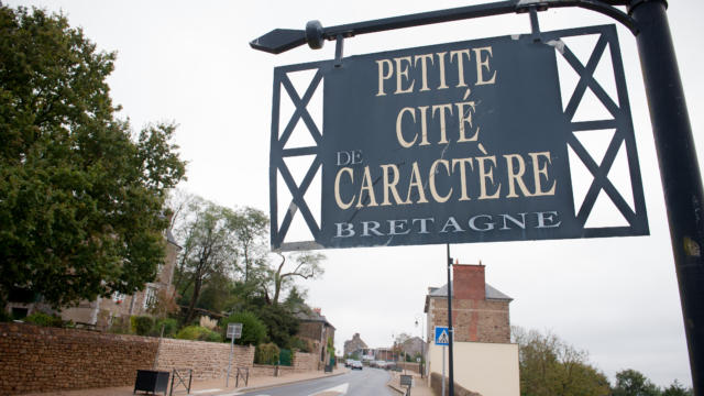 offrez-vous-une-lecon-de-calligraphie-a-becherel-1.jpg