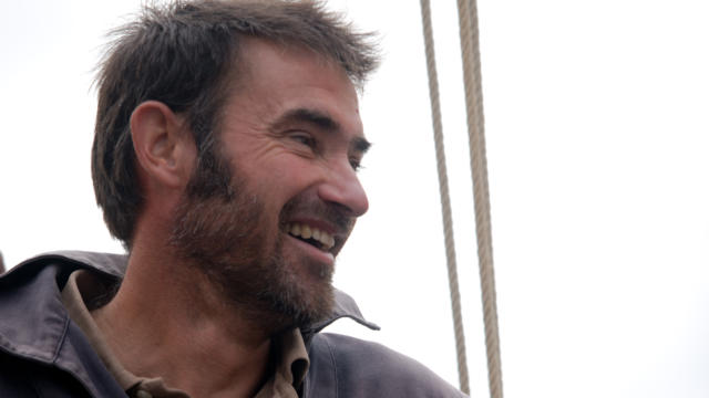 Voile traditionnelle et carnet de voyage à Bréhat