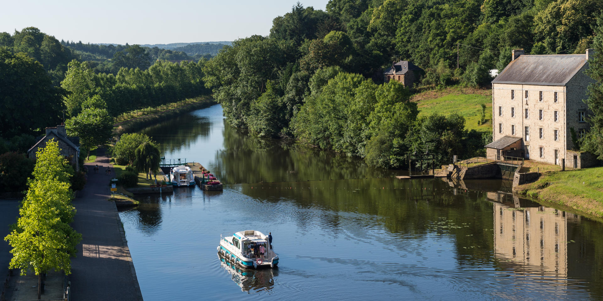 The Nantes To Brest Canal Brittany Tourism