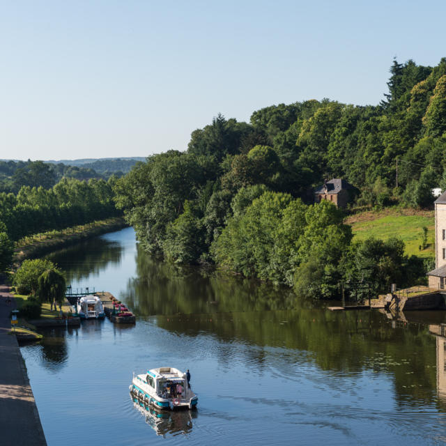 Le Canal de Nantes à Brest Tourisme Bretagne