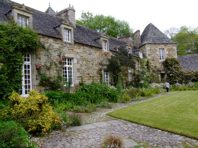 Jardins-de-Kerdalo_Tredarzec_Patricia-Bell_5.jpg