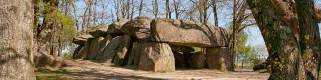 esse-la-roche-aux-fees-1.jpg