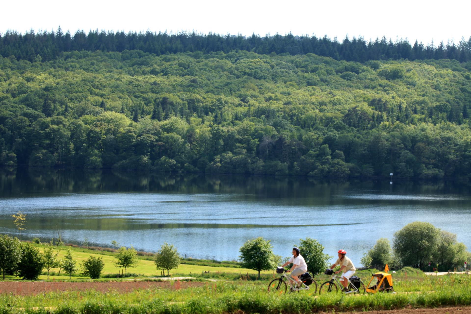 Lac De Guerlédan Brittany Tourism