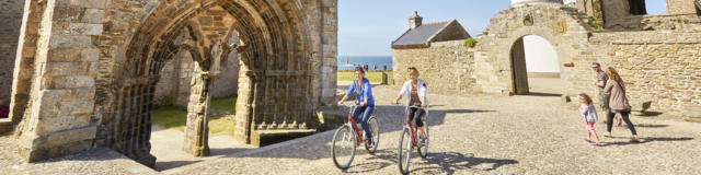 phare-de-la-pointe-saint-mathieu-plougonvelin-alexandre-lamoureux-crtb-ad4302-.jpg