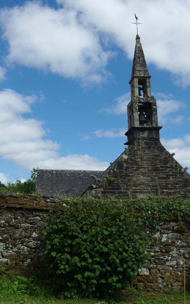 saint-rivoal--enclos.jpg