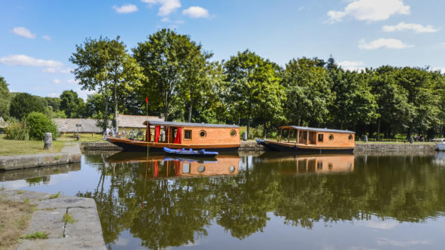Les hébergements Ille Flottante, la petite Madeleine à Hédé-Bazouges