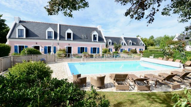 La Désirade - Belle île - vue extérieure - piscine