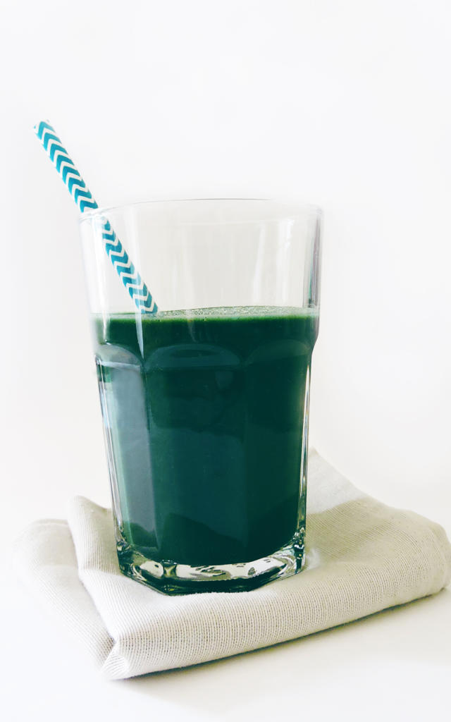 smoothie-cassis-spiruline-copyright-aqua-b.jpg