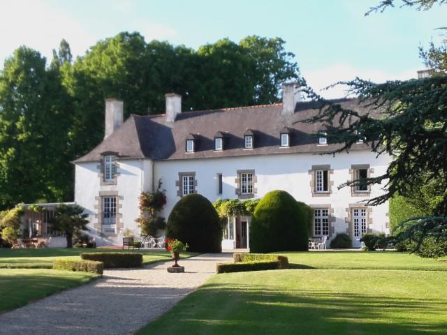 manoir-de-la-baronnie-saint-malo.jpg