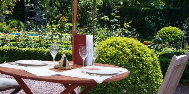 le-coq-gadby-la-coquerie-djeuner-en-terrasse-dr.jpg