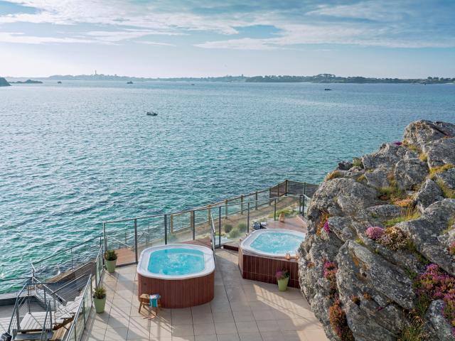 Thalasso de Roscoff - vue sur l'île de Batz
