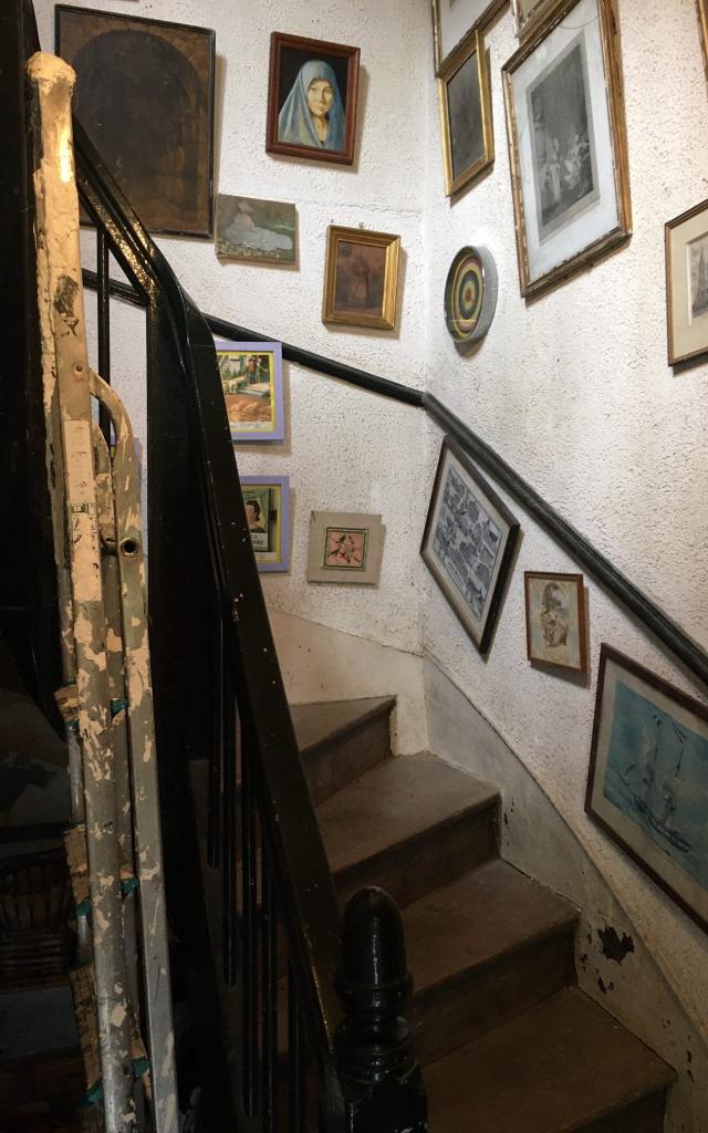 Belle-île-en-terre - Domaine des papeteries - escalier