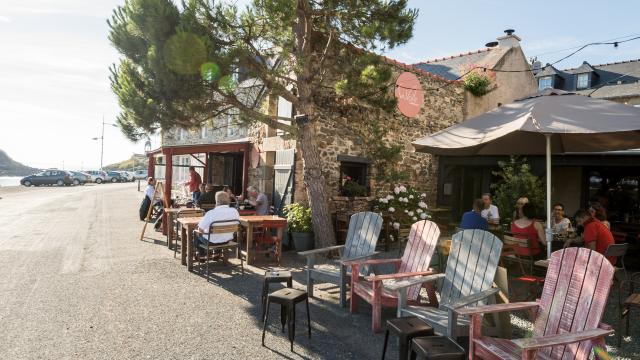 Restaurant La Voile, le port du Dahouët, Pléneuf-Val-André (22)