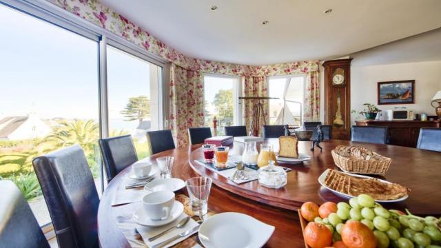 Locquirec - Chambre d'hôtes L'Escale Evel Ger - Petit Dejeuner