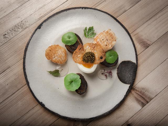 recette-st-jacques-poireau-caviar-miel-le-pochat-photographe.jpg