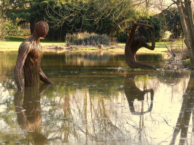 Châteaubourg - Jardin des arts - Eau source de vie - Sophie Châteaubourg - Jardin des arts 2021- L'eau, source de vie - Sophie Prestigiacomo & Régis Poisson