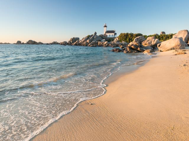 Plage de Brignogan - phare de Pontusval