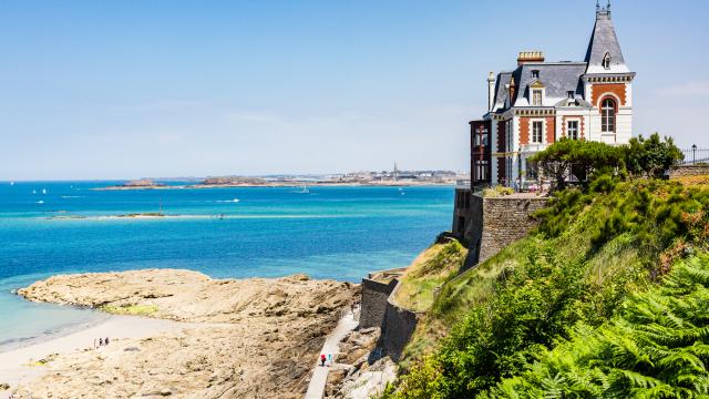 dinard-l-oeil-de-paco-2000.jpg