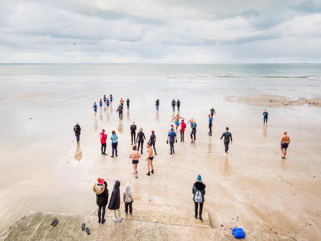 plouha-ice-swimming-loeil-de-paco.jpg