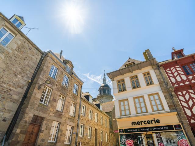 lamballe--place-du-martray---t-poriel--galerie-1.jpg