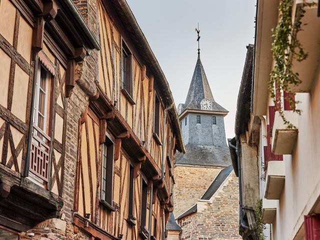 malestroit-ruelle-a-lamoureux-galerie1.jpg