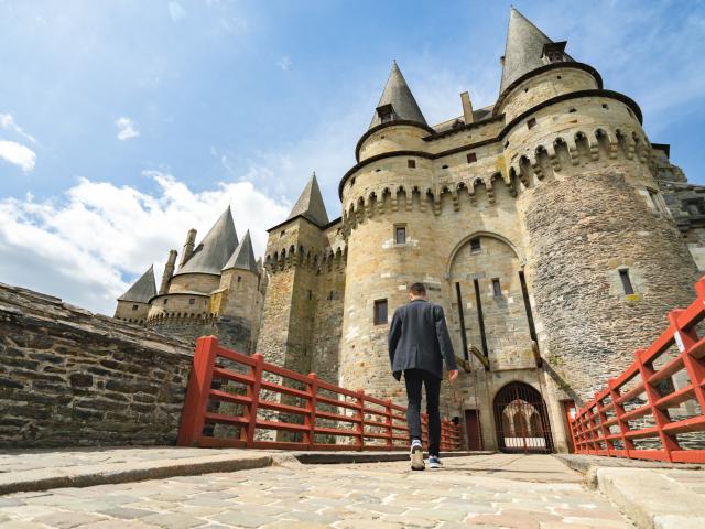 chateau-de-vitre-thibault-poriel-para3.jpg