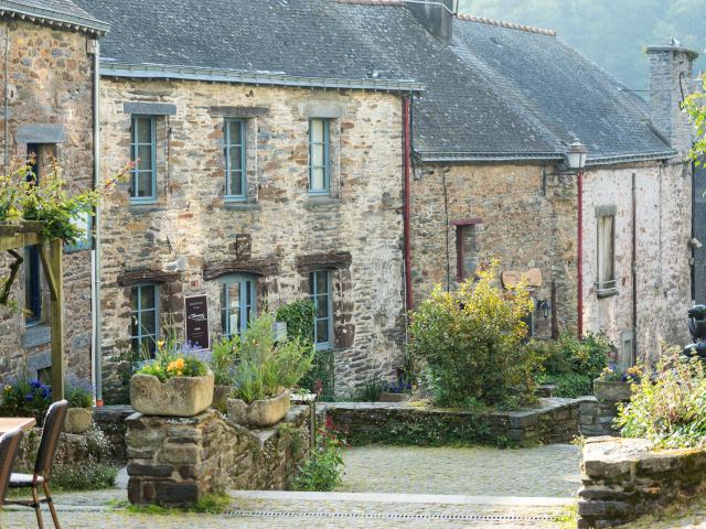 la-gacilly-ruelle-emmanuel-berthier-gal3.jpg