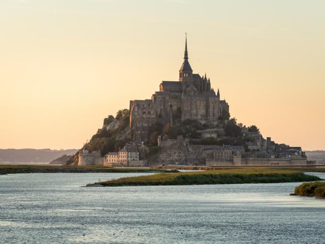 mont-saint-michel-emmanuel-berthier-bd.jpg