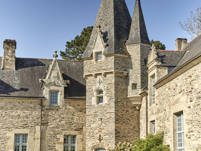 rochefort-en-terre-chateaualamoureux-corps-de-p.jpg