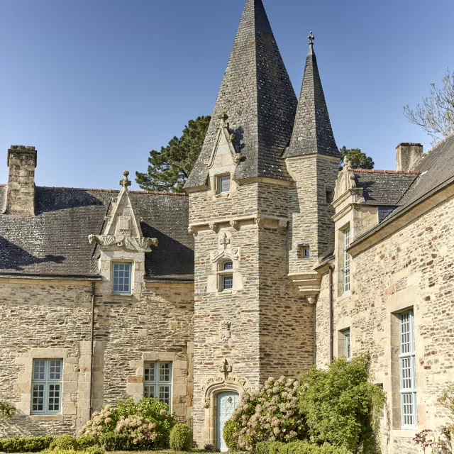 rochefort-en-terre-chateaualamoureux-corps-de-p.jpg