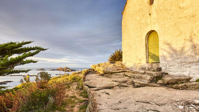 roscoff-chapelle-ste-barbe-a-lamoureux.jpg