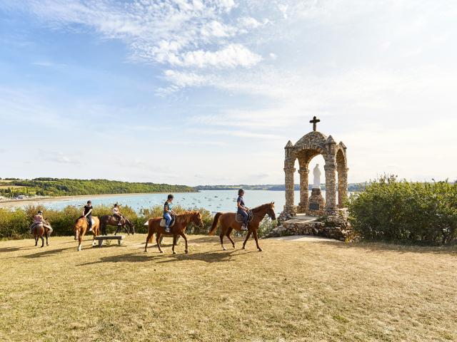 saint-suliac-mont-gareau-a-lamoureux-para3.jpg