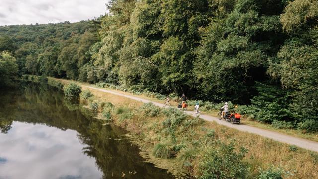 Gouarec - Canal de Nantes à Brest à vélo