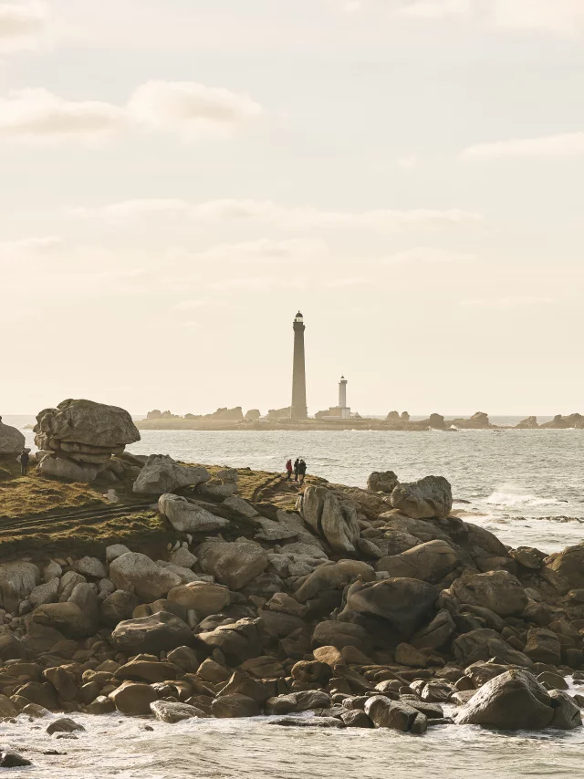 Phare de l'île vierge depuis Beg Monom