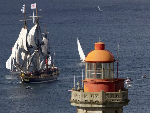 Arrivee de l Hermione aux Fetes Maritimes Internationes de Brest 2016 - le 13/07/2016