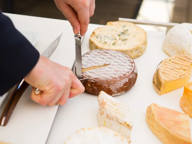 Experience Bretonne - Le Marche des Lices au rythme du chef David Etcheverry, fromage